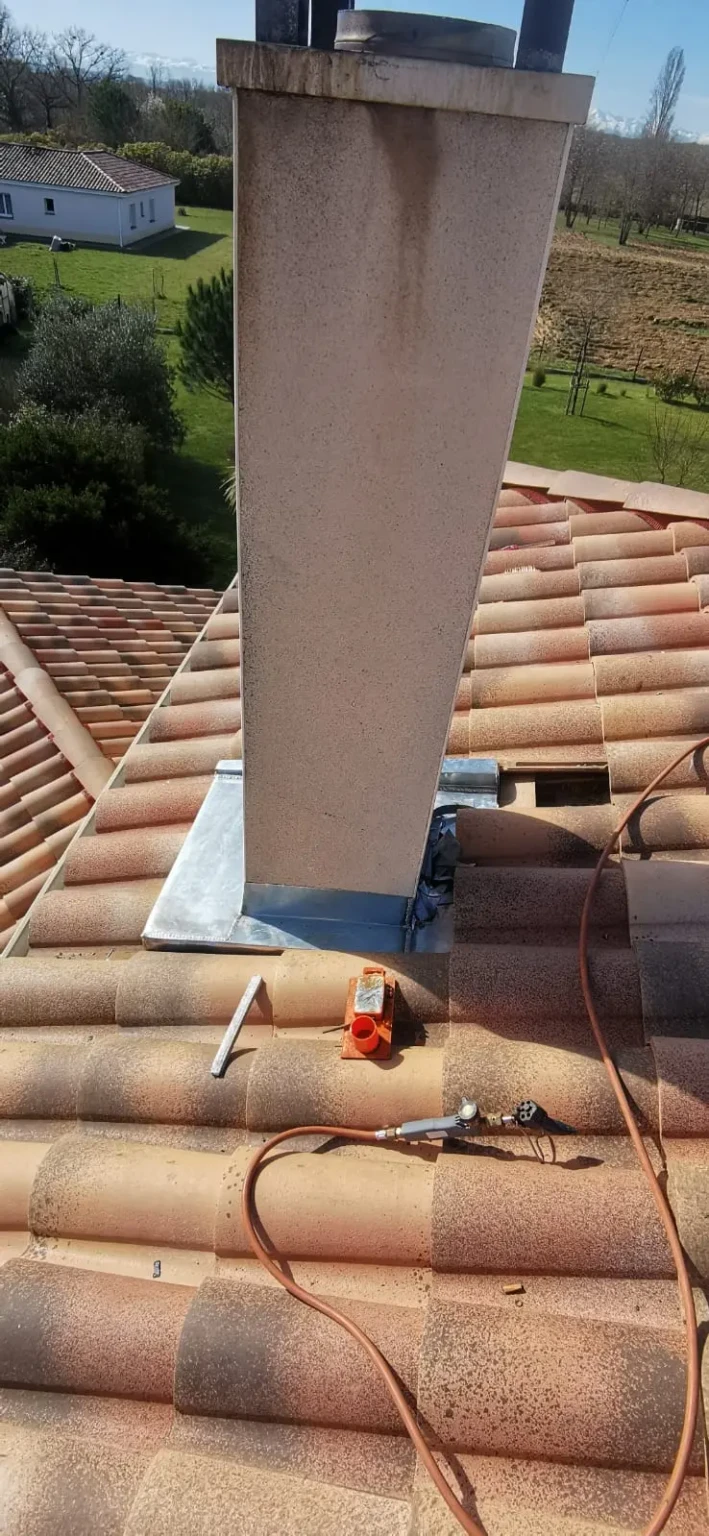 zingueur Auch spécialisé en réparation et rénovation de zinguerie pour corriger les défauts et stopper durablement les infiltrations